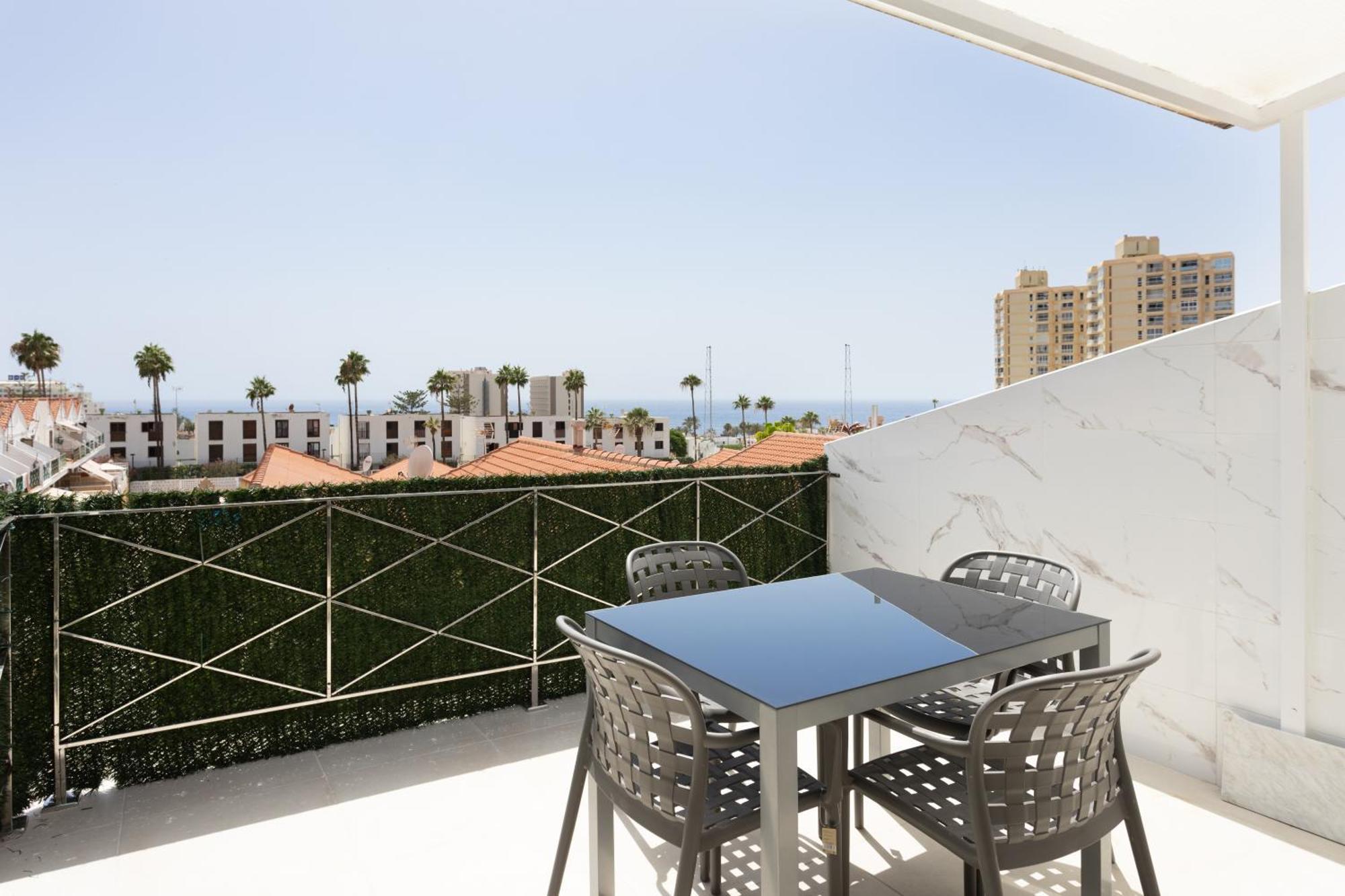 Classbnb - Two Apartments 250M From Las Americas Beach Playa de las Américas Eksteriør billede